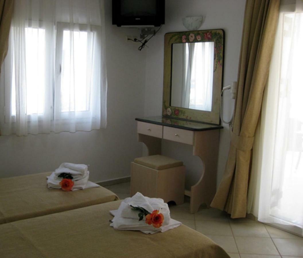 Manto Studios Палеохора Номер фото